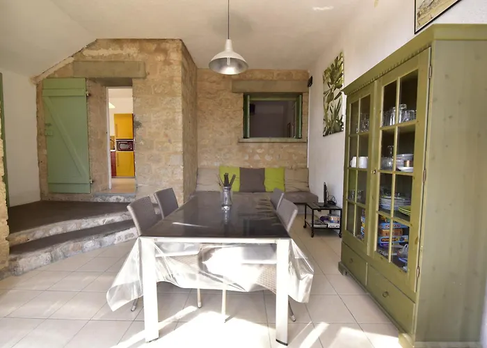 T3 avec jardin dans Villa Rocaille