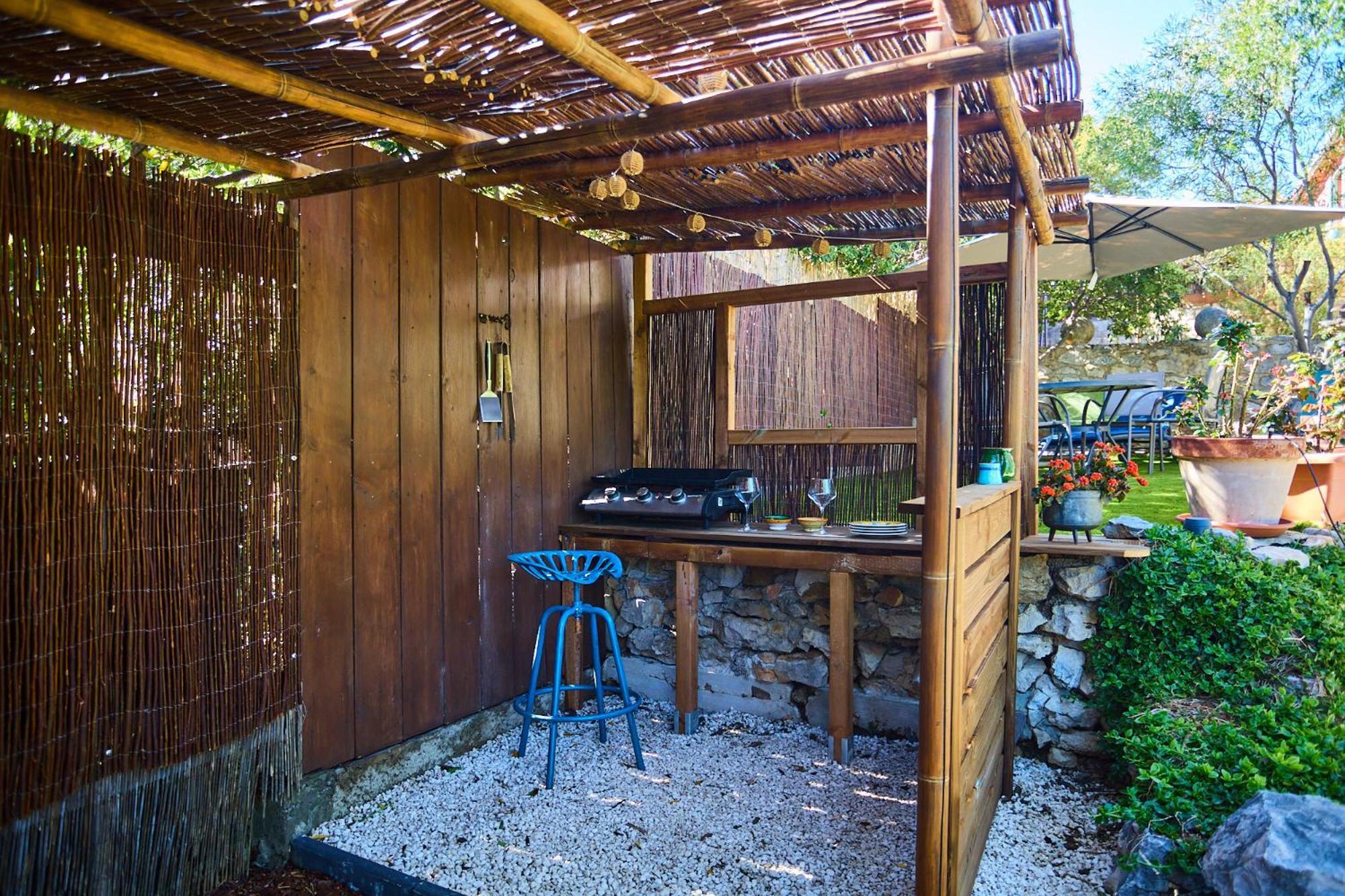 Avec Jardin Dans Rocaille Cassis